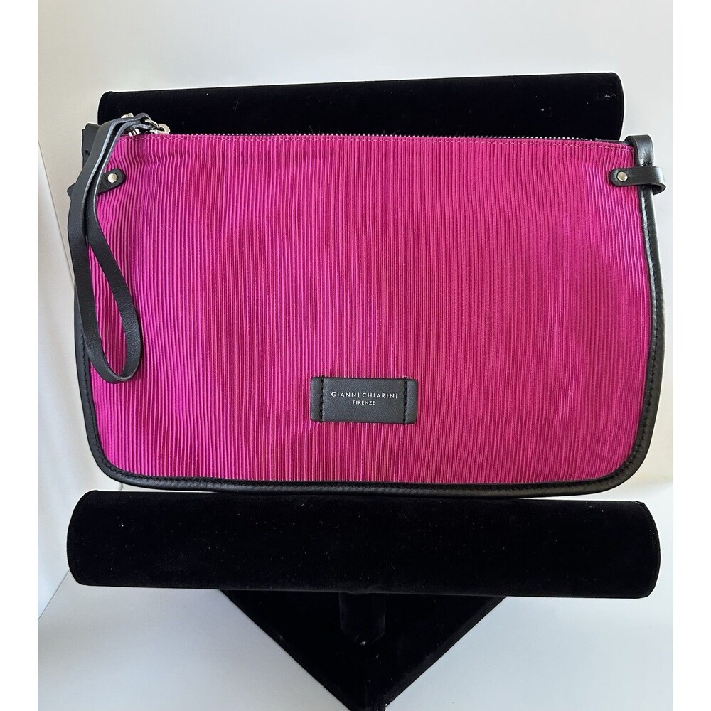 NWT Gianni Chiarini Black Wristlet Pouch Fuchsia Made In Italy